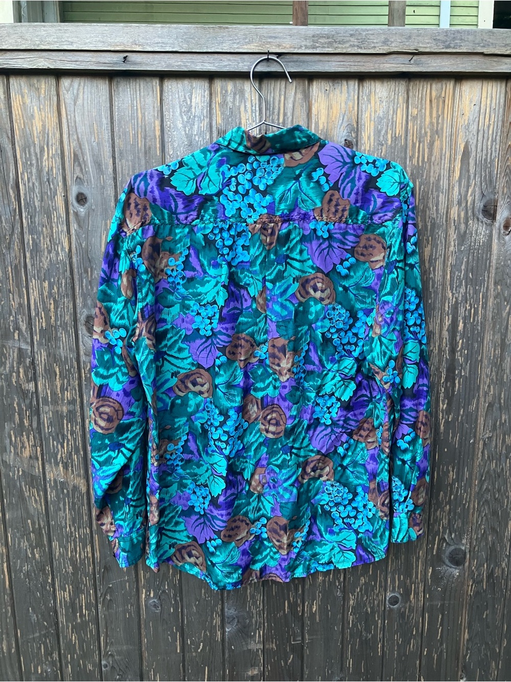 Vintage floral silk button up - Picture 6 of 7